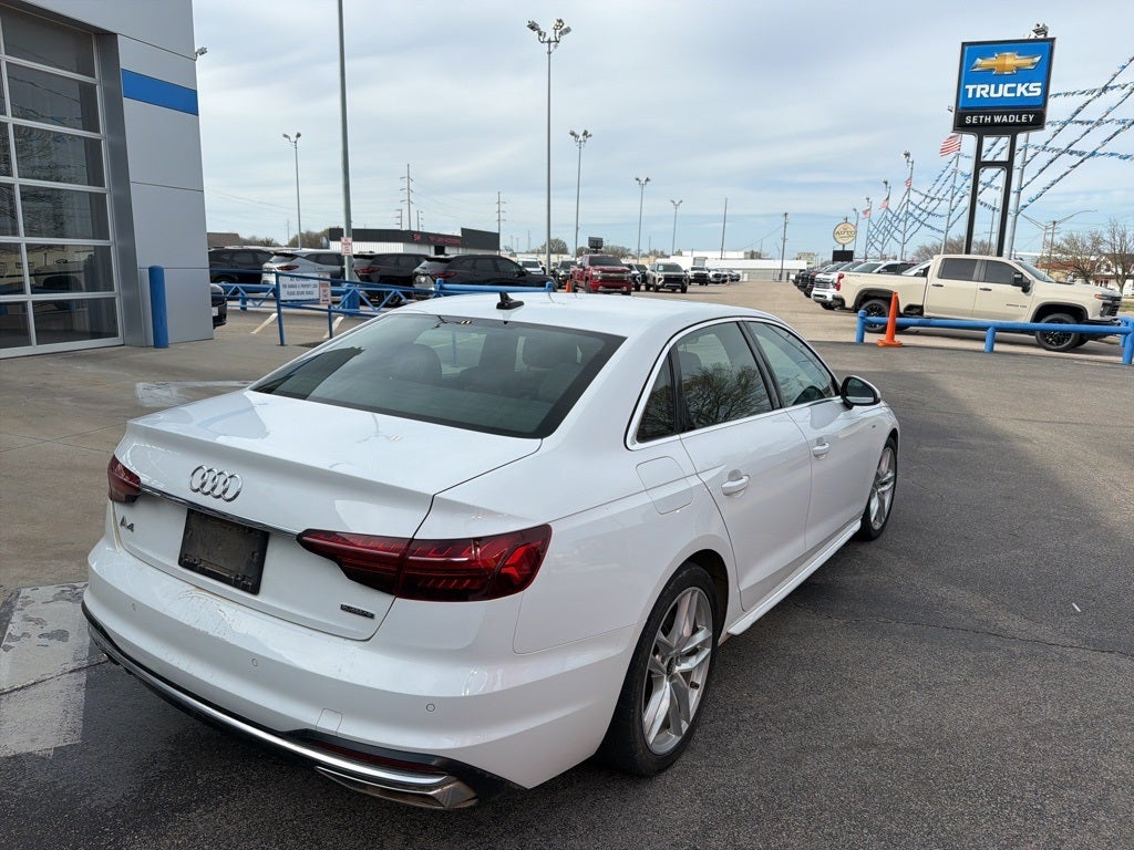 2023 Audi A4 45 S line Premium Plus quattro