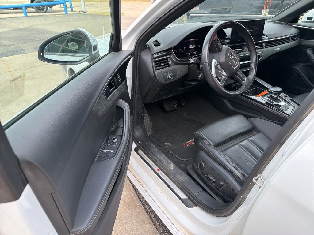 2023 Audi A4 45 S line Premium Plus quattro