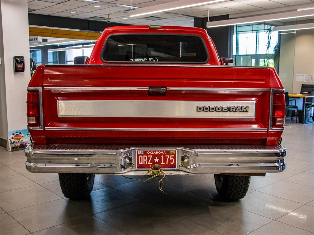1989 Dodge D150 Base