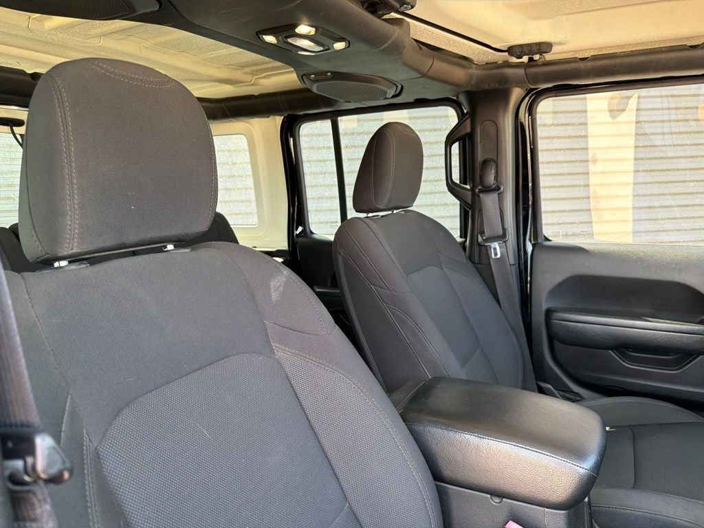 2022 Jeep Wrangler Unlimited Willys