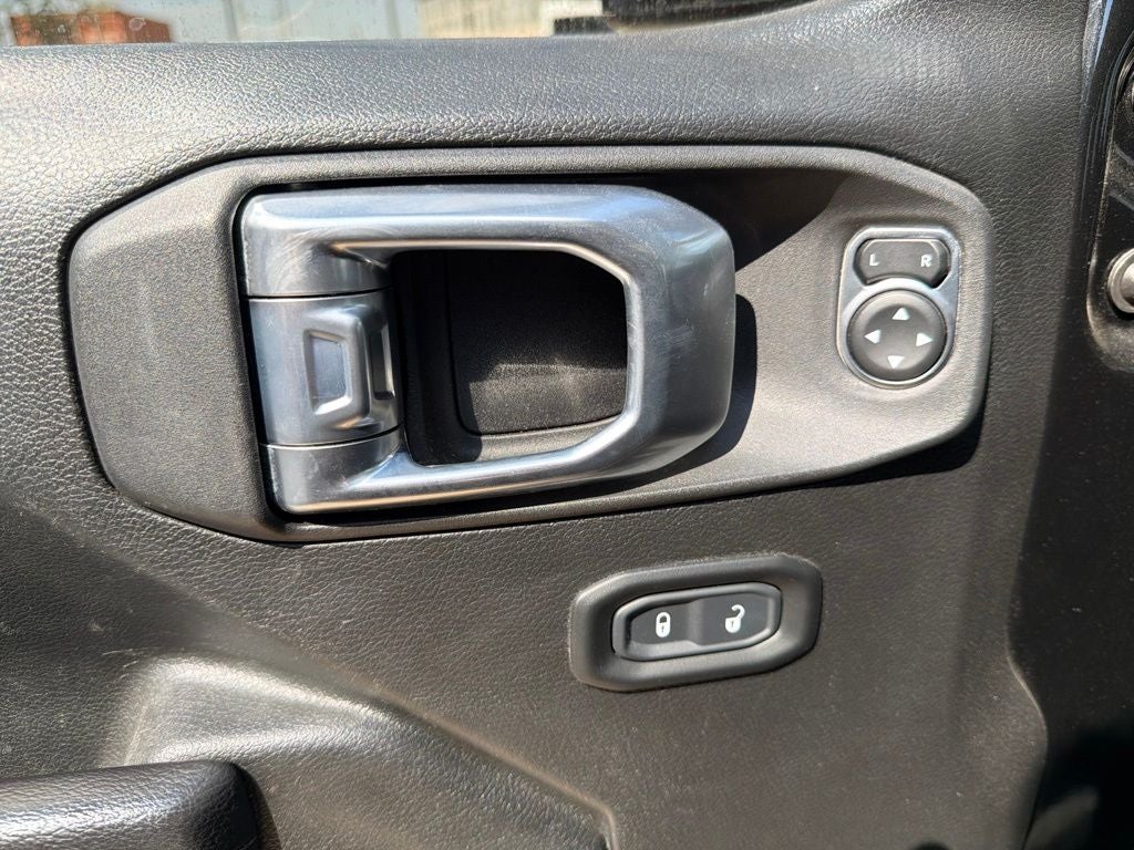 2022 Jeep Wrangler Unlimited Willys