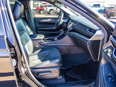 2022 Jeep Grand Cherokee L Altitude