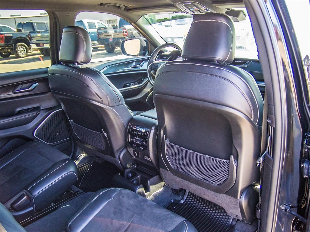 2022 Jeep Grand Cherokee L Altitude