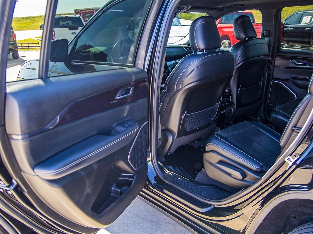 2022 Jeep Grand Cherokee L Altitude