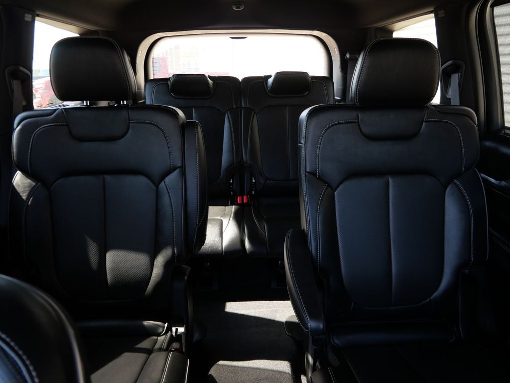 2022 Jeep Grand Cherokee L Overland 4WD | 7 Passenger