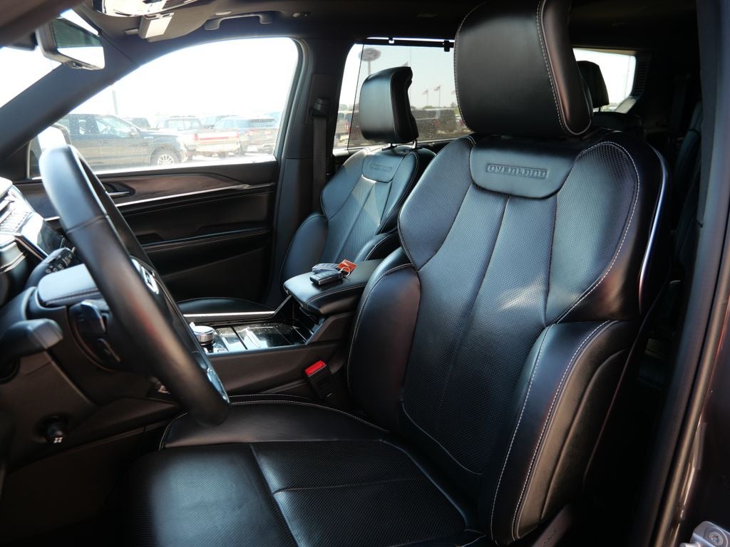 2022 Jeep Grand Cherokee L Overland 4WD | 7 Passenger
