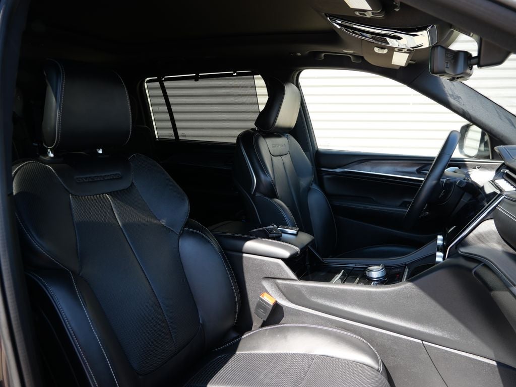 2022 Jeep Grand Cherokee L Overland 4WD | 7 Passenger