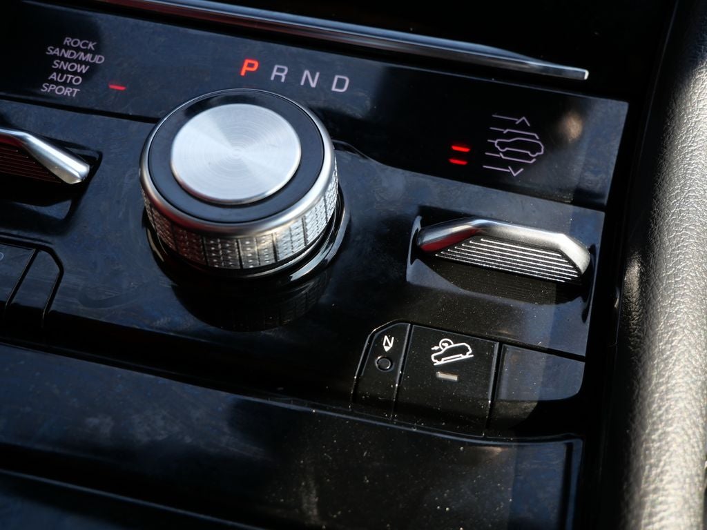 2022 Jeep Grand Cherokee L Overland 4WD | 7 Passenger