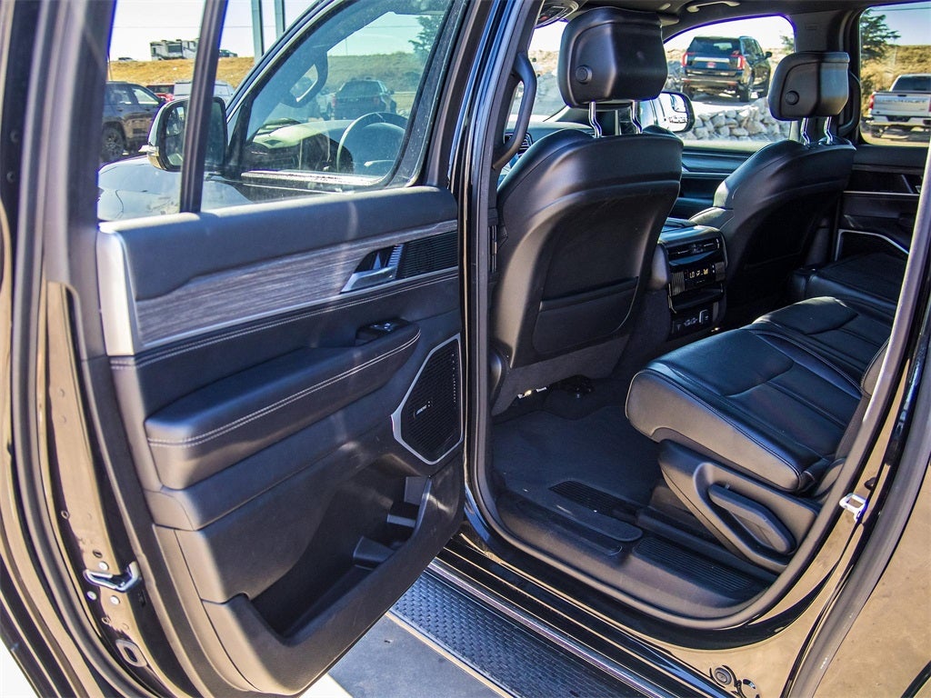 2023 Jeep Wagoneer L Series II