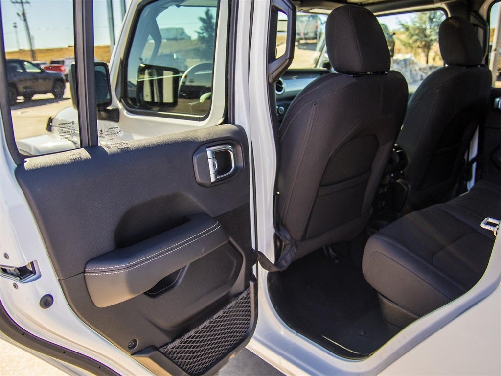 2023 Jeep Gladiator Overland