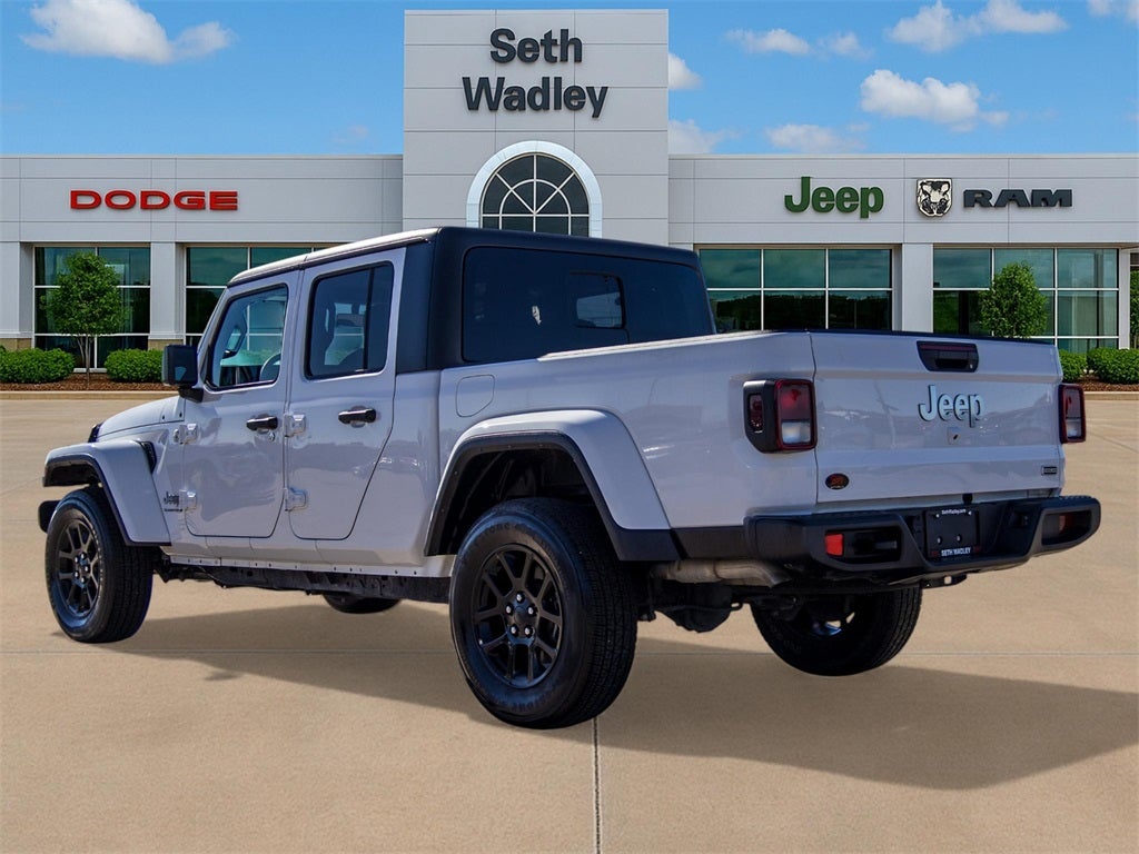 2023 Jeep Gladiator Overland