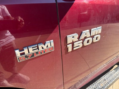2018 RAM 1500 Express 4WD | 5.7L V8