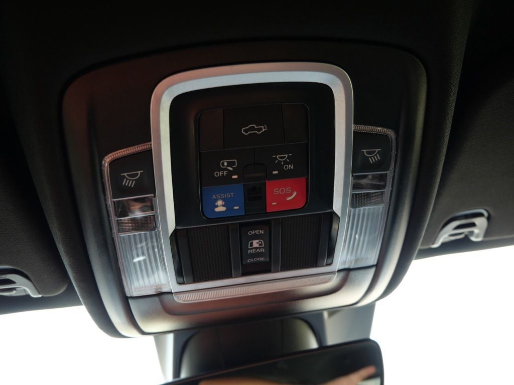2024 RAM 1500 Limited 4WD | Night Edition