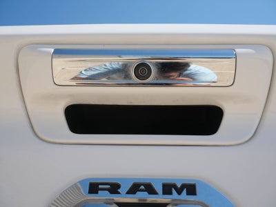 2020 RAM 1500 Laramie 4WD | 5.7L HEMI V8