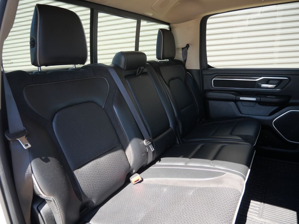 2020 RAM 1500 Laramie 4WD | 5.7L HEMI V8