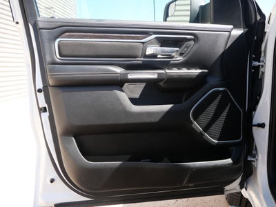 2020 RAM 1500 Laramie 4WD | 5.7L HEMI V8