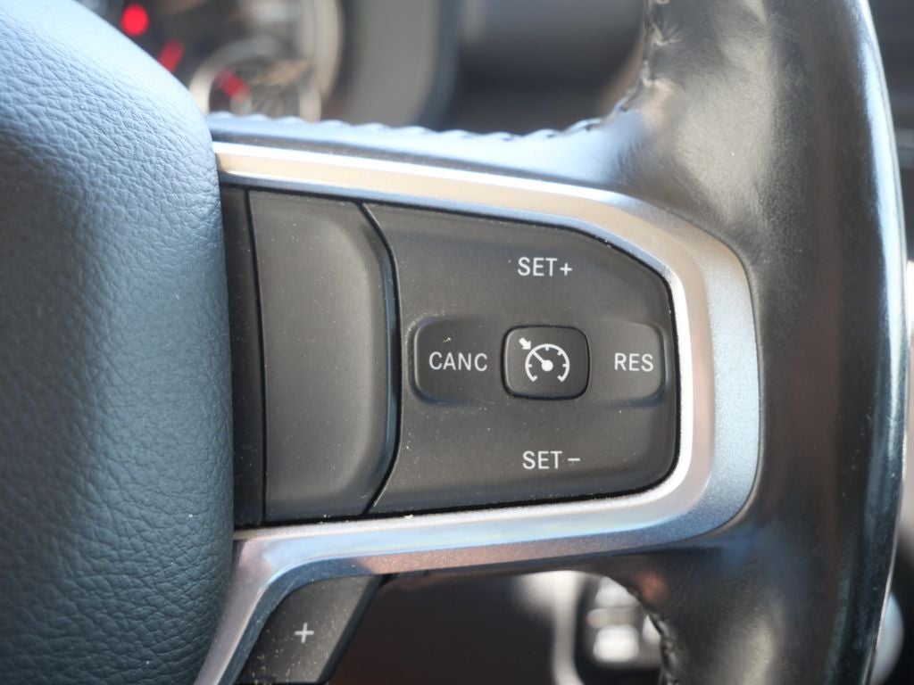 2020 RAM 1500 Laramie 4WD | 5.7L HEMI V8