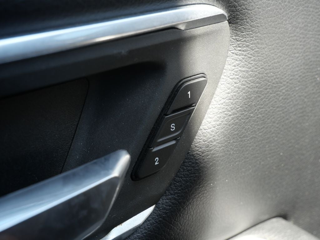 2020 RAM 1500 Laramie 4WD | 5.7L HEMI V8