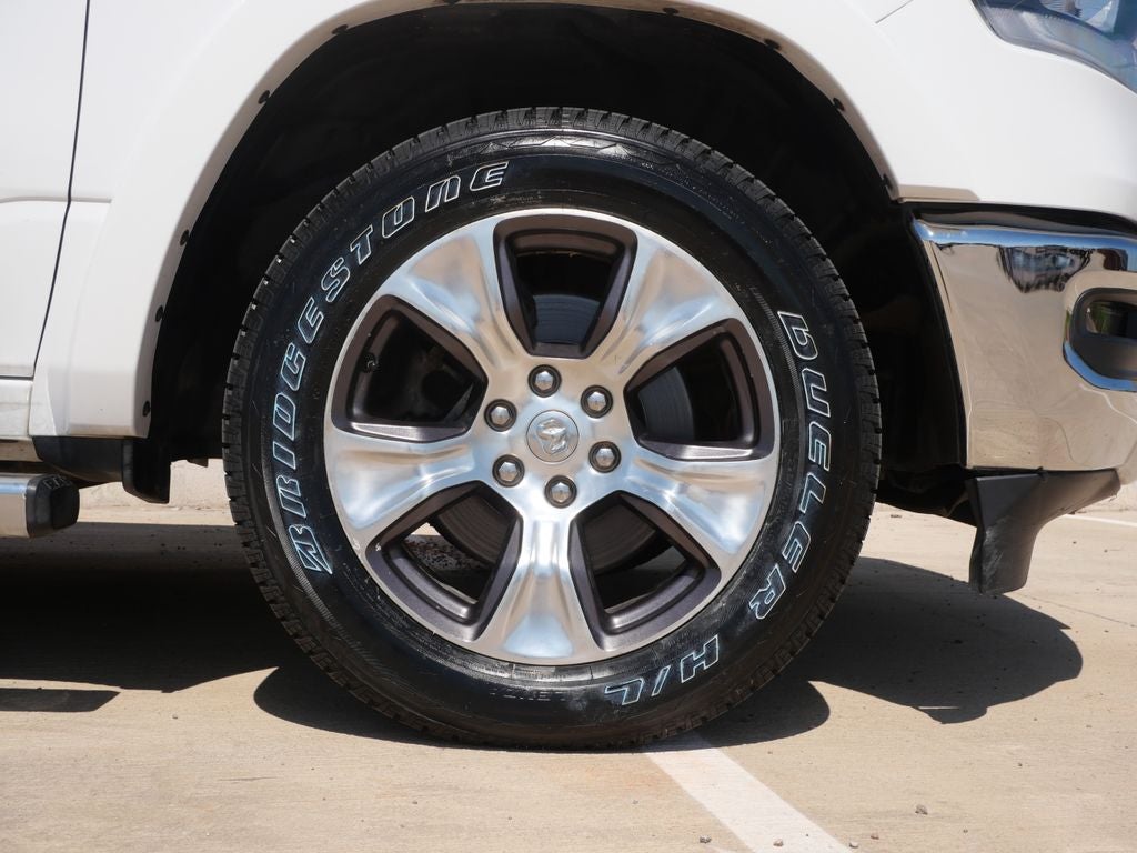 2020 RAM 1500 Laramie 4WD | 5.7L HEMI V8