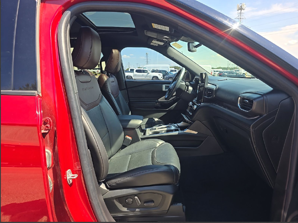 2022 Ford Explorer Platinum Technology Pkg