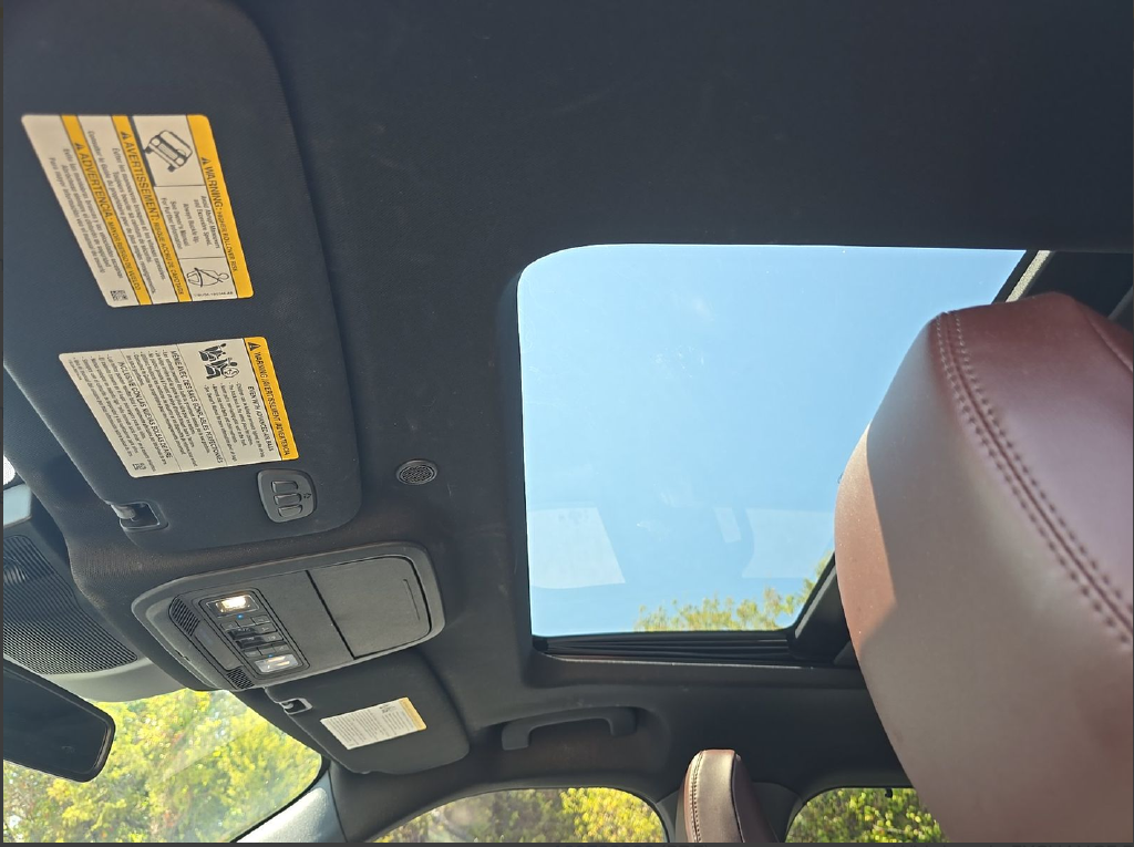 2022 Ford Explorer Platinum Technology Pkg