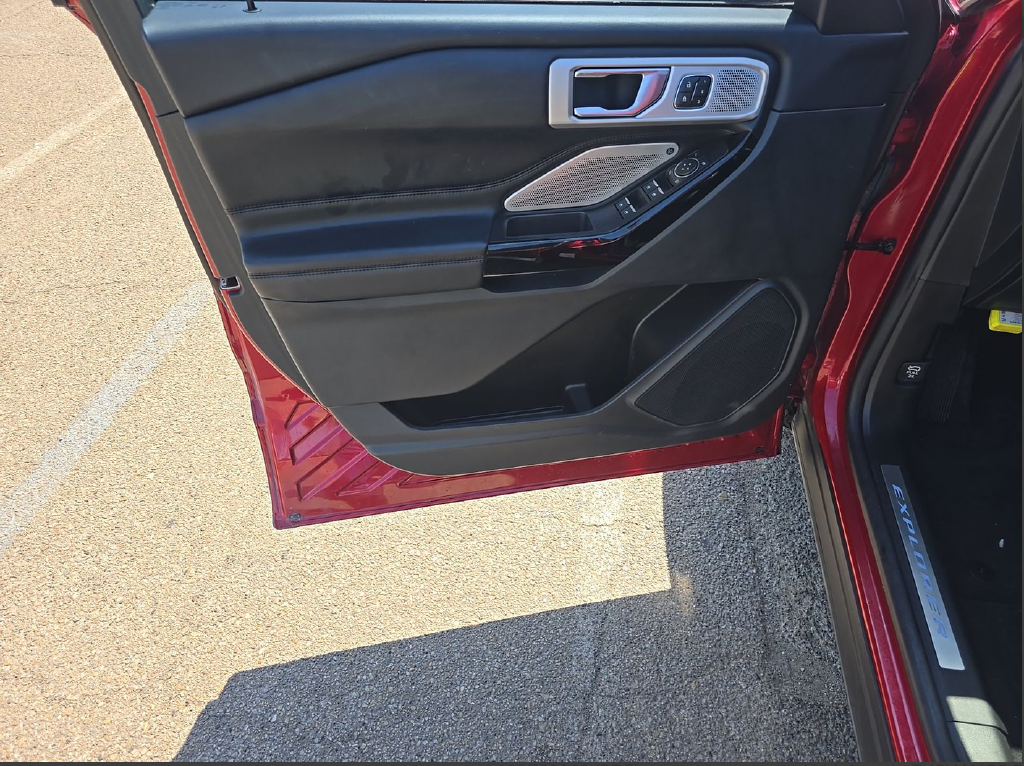 2022 Ford Explorer Platinum Technology Pkg
