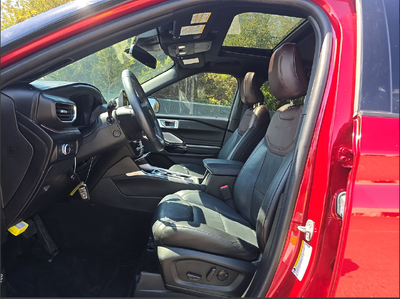 2022 Ford Explorer Platinum Technology Pkg