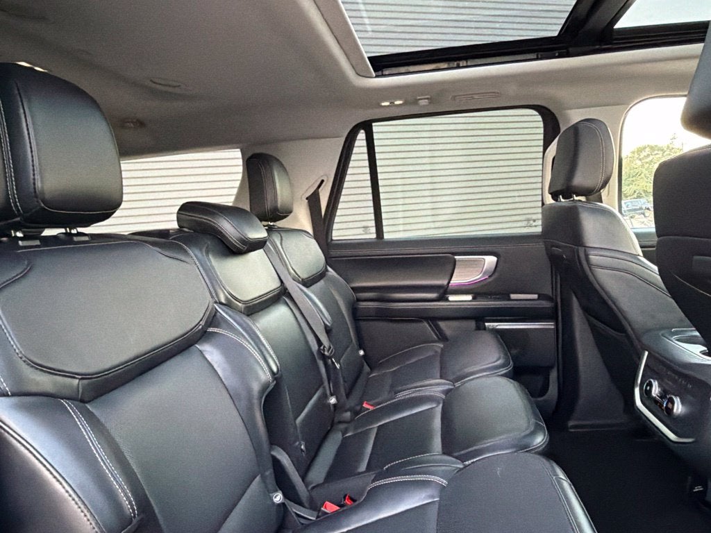 2025 Ford Expedition Max Platinum 4WD | 8 Passenger