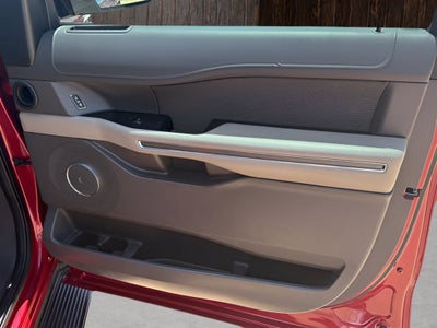2020 Ford Expedition XLT 8 Passenger
