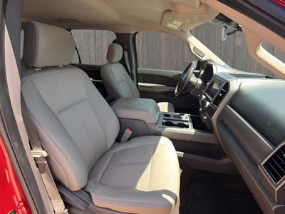 2020 Ford Expedition XLT 8 Passenger