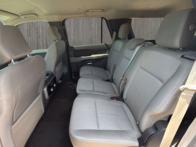 2020 Ford Expedition XLT 8 Passenger