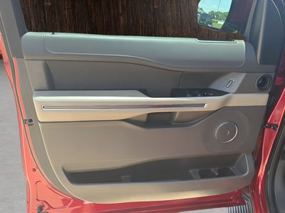 2020 Ford Expedition XLT 8 Passenger