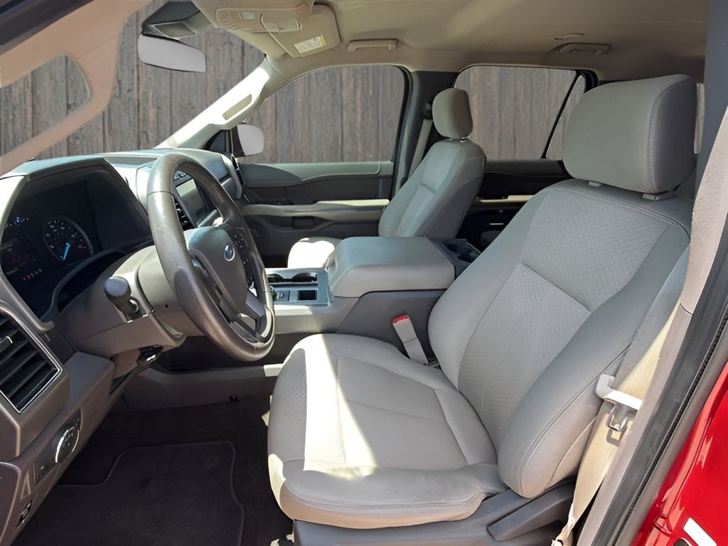 2020 Ford Expedition XLT 8 Passenger