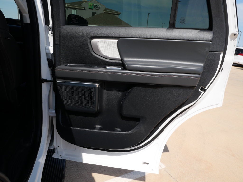 2025 Ford Expedition Active 4WD | 7 Passenger