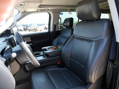2025 Ford Expedition Active 4WD | 7 Passenger