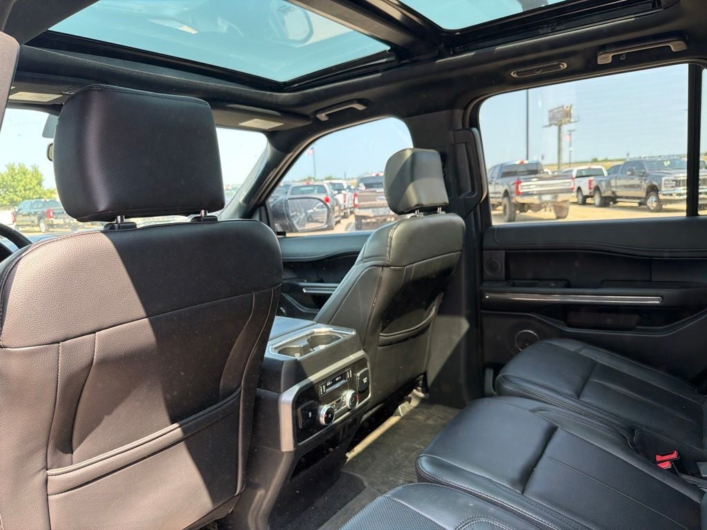 2018 Ford Expedition XLT 4WD | 7 Passenger