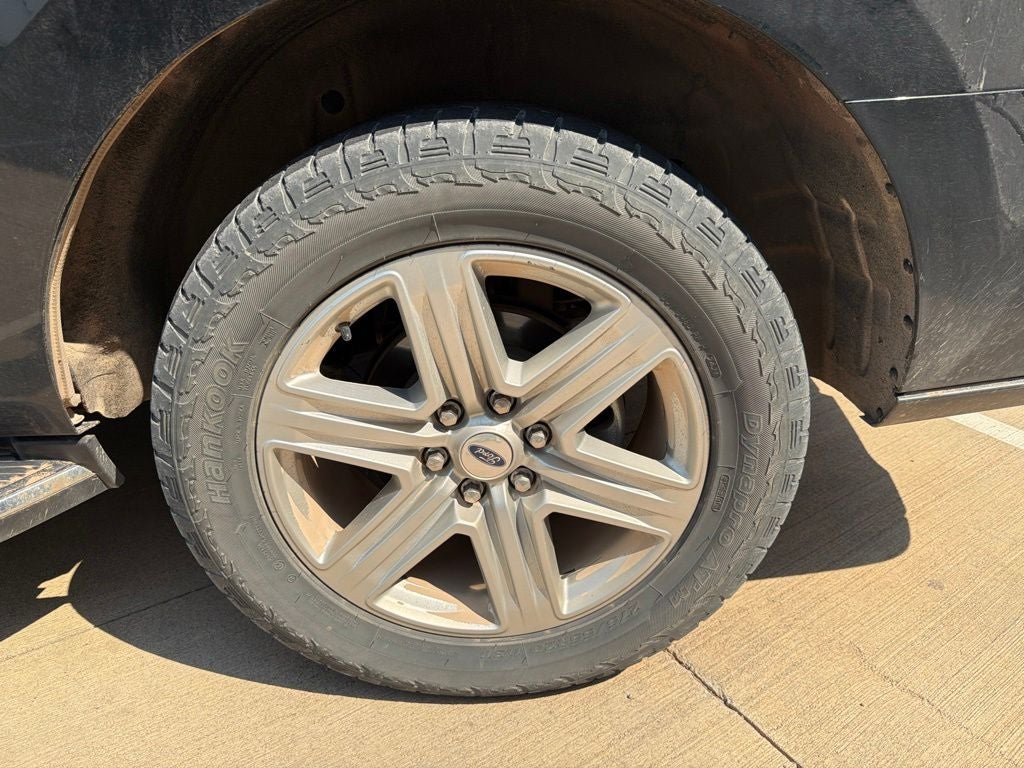 2018 Ford Expedition XLT 4WD | 7 Passenger