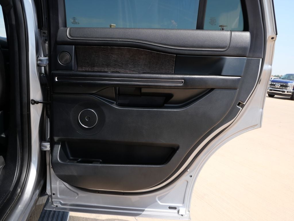 2021 Ford Expedition Limited 4WD | 8 Passenger