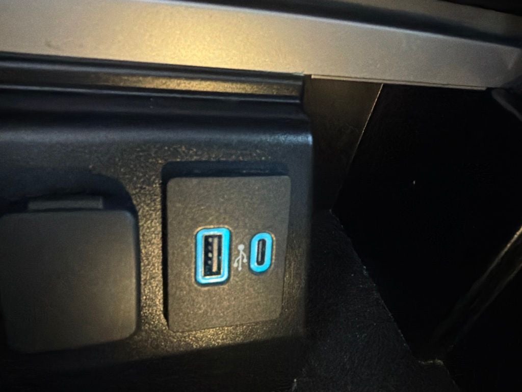 2024 Ford Explorer XLT 7 Passenger