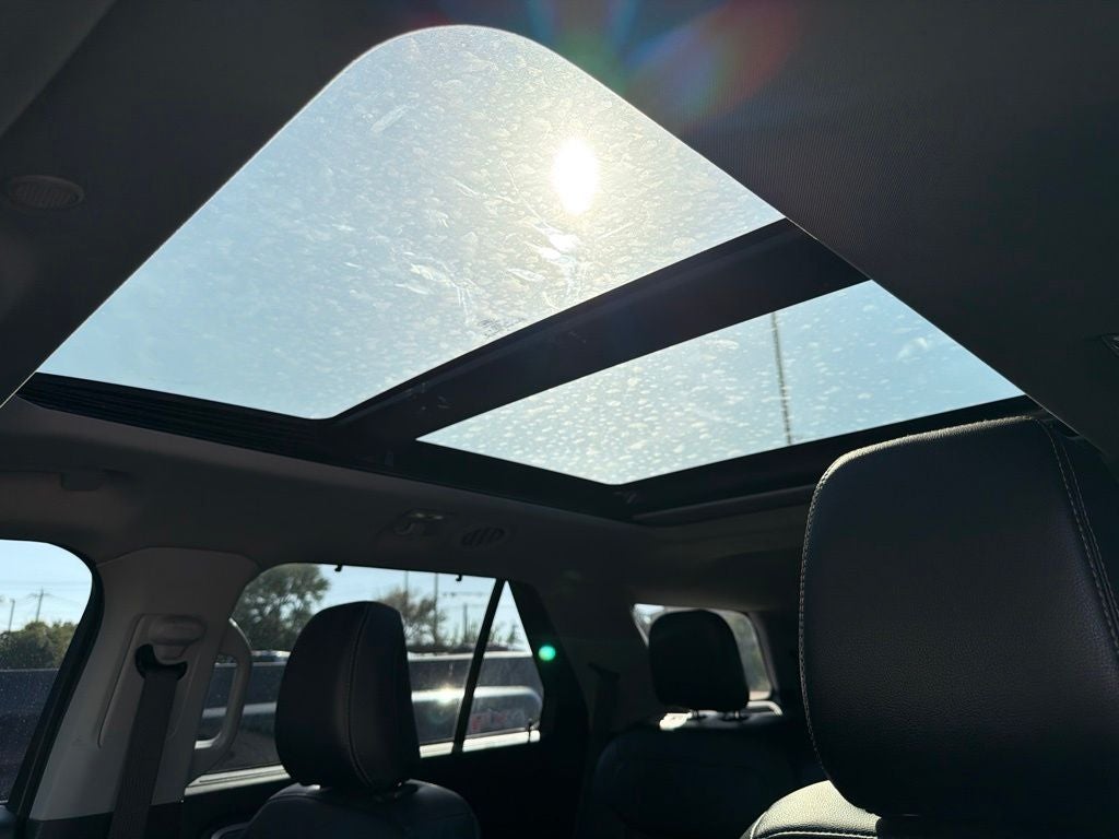 2021 Ford Explorer Limited 3rd Row Seating