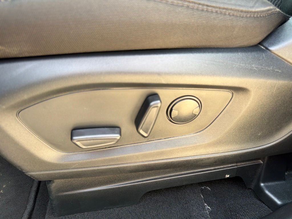 2024 Ford Explorer XLT 4WD | 7 Passenger