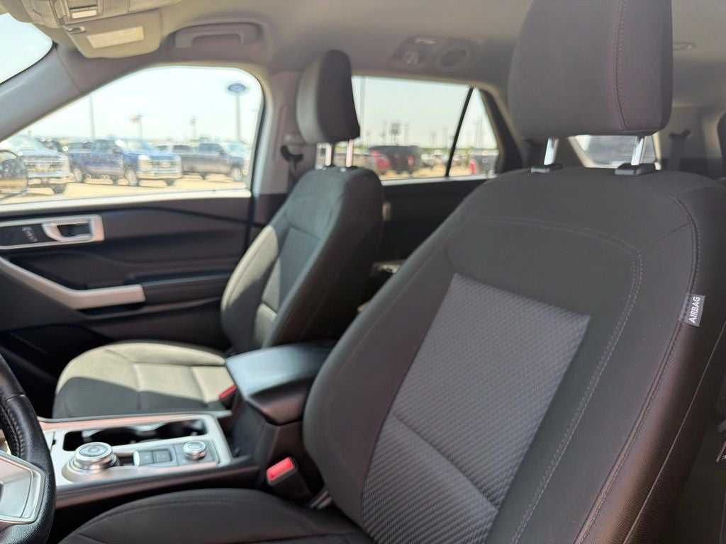 2024 Ford Explorer XLT 4WD | 7 Passenger