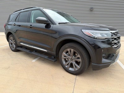 2025 Ford Explorer Active AWD | Active Comfort Pkg