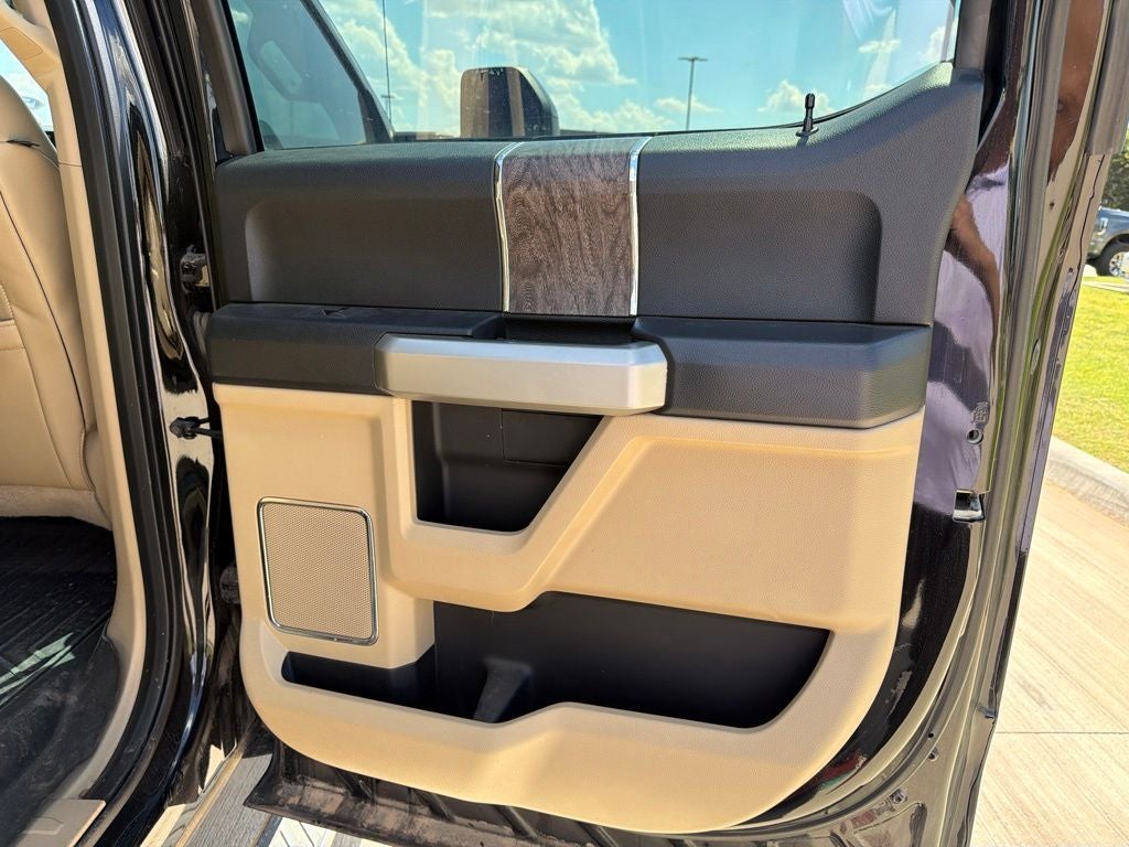 2017 Ford F-250SD Lariat FX4 | 6.7L Pwr Stroke