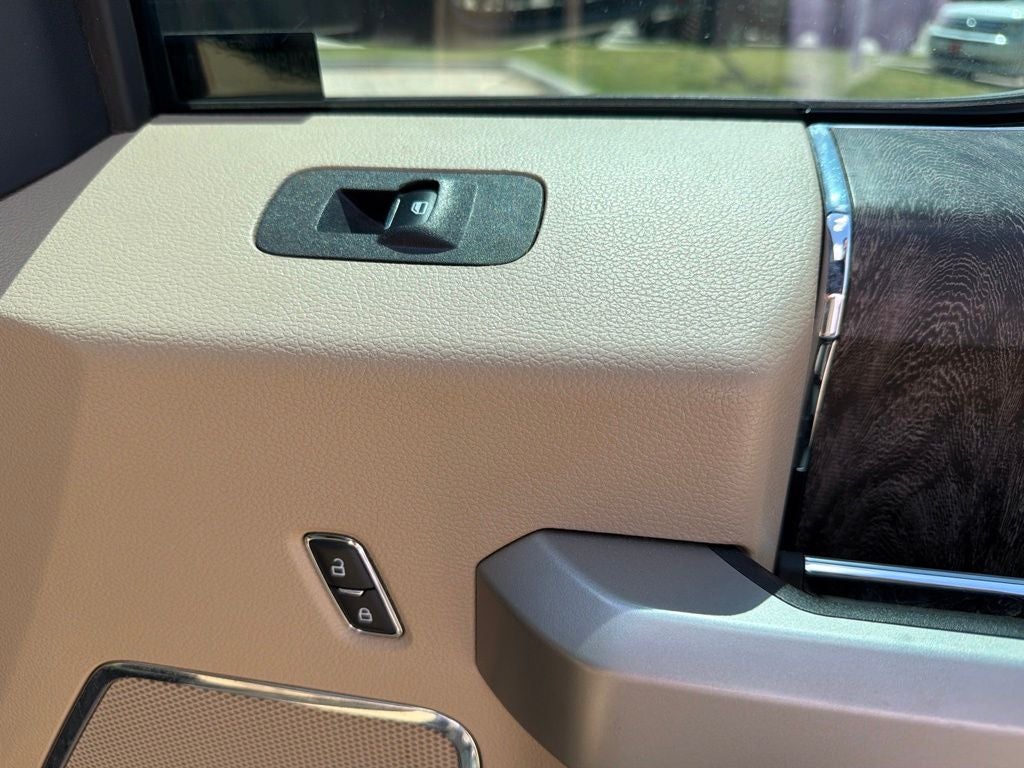 2017 Ford F-250SD Lariat FX4 | 6.7L Pwr Stroke