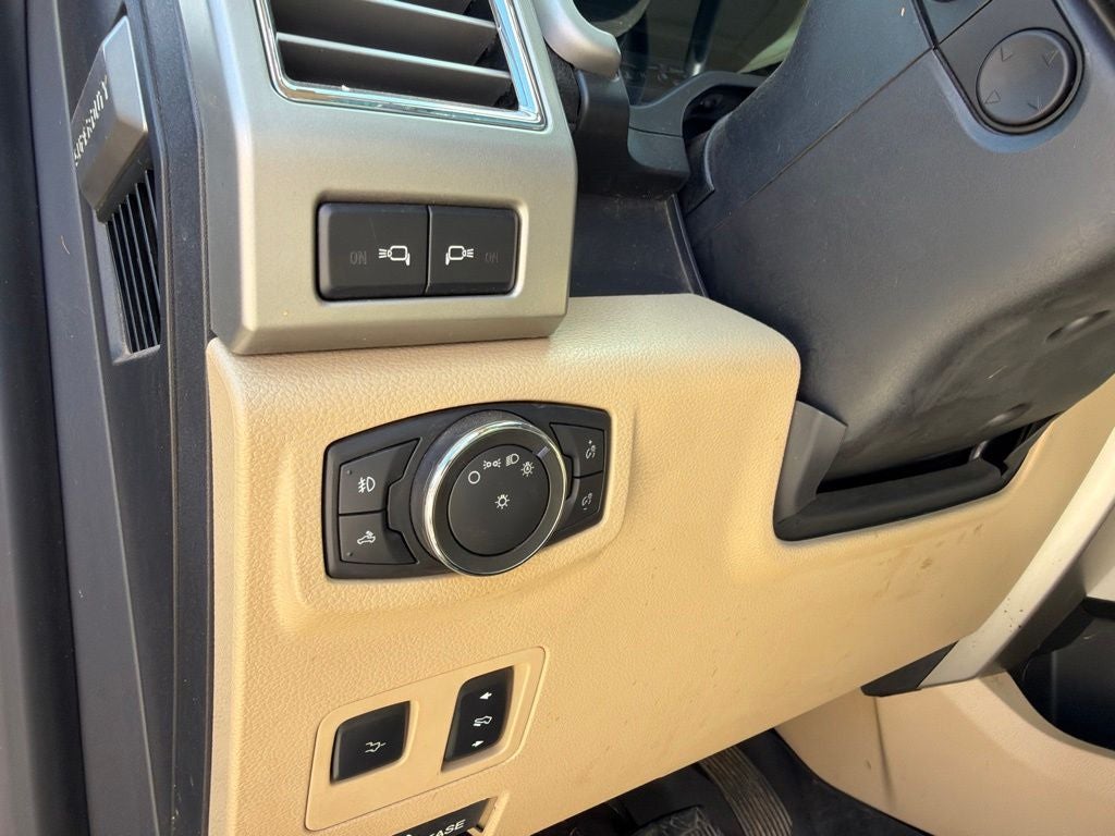 2017 Ford F-250SD Lariat FX4 | 6.7L Pwr Stroke