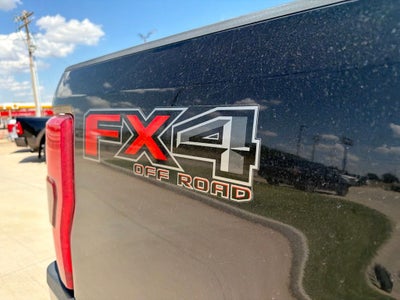 2017 Ford F-250SD Lariat FX4 | 6.7L Pwr Stroke
