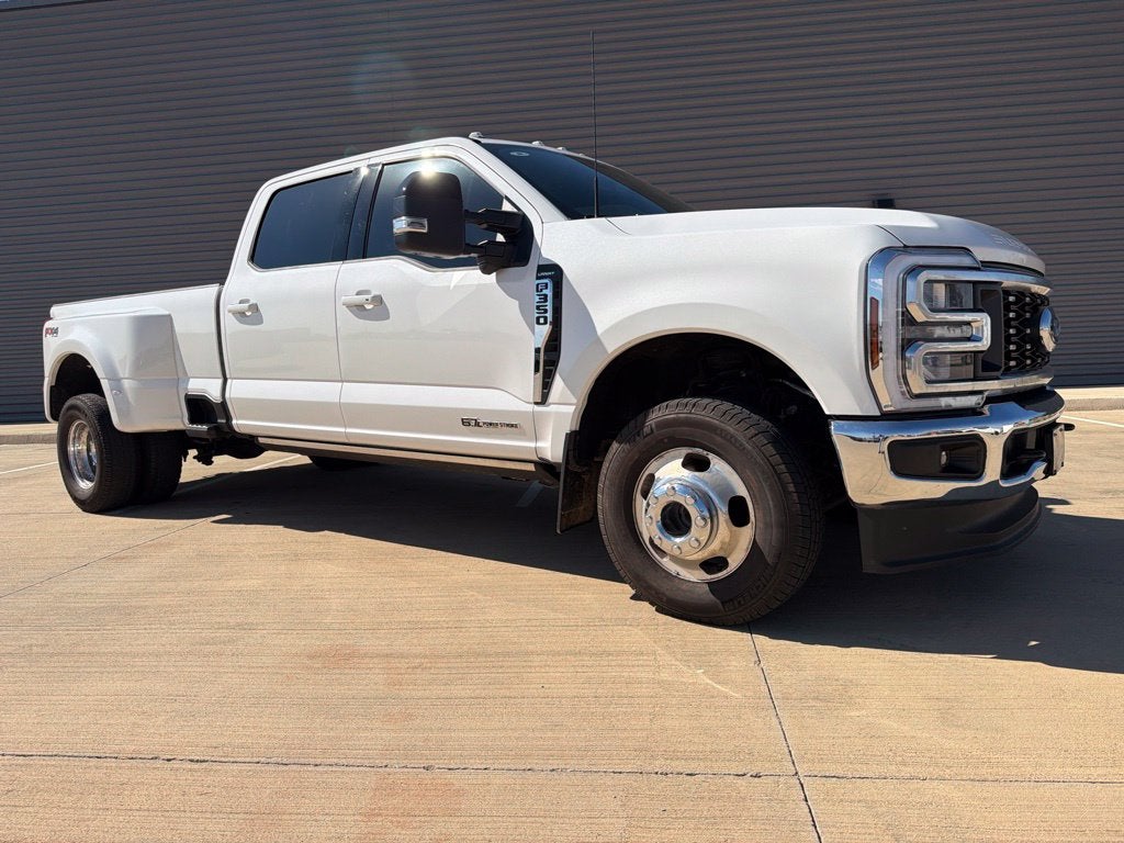 2026 Ford F-350SD Lariat DRW