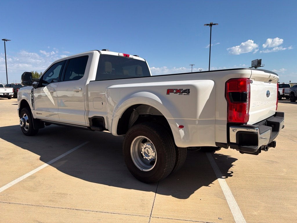 2026 Ford F-350SD Lariat DRW