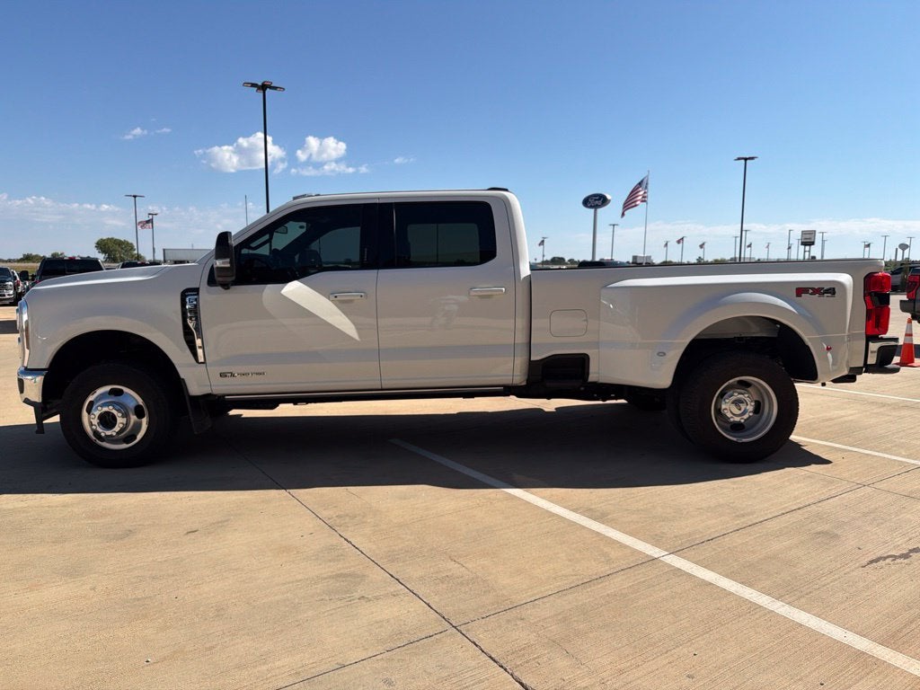 2026 Ford F-350SD Lariat DRW